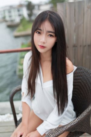 中文在线っと好きだっ_BD英语在线观看