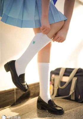 亚洲国产初高中生女av_蓝光在线观看电视