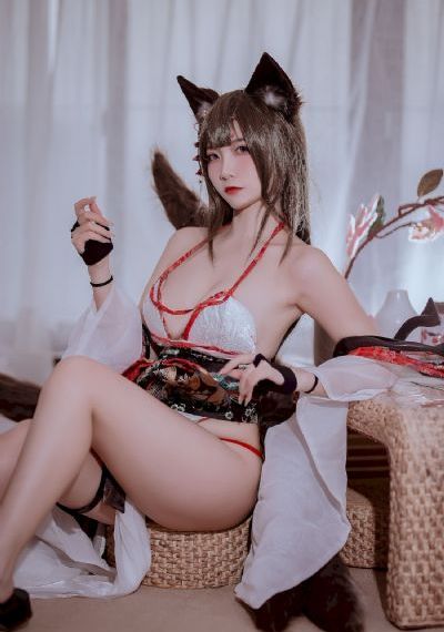 色区综合_BD英语超清在线观看