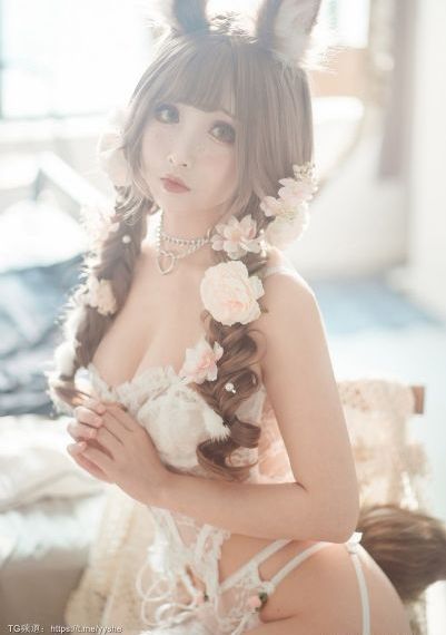 美女又爽又黄偷拍女同_高清完整版BD